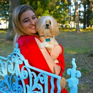 Meet your Posher, Sydni